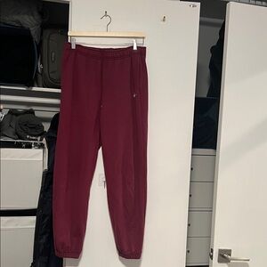 ALO Accolade Sweatpants Unisex Burgundy Size M